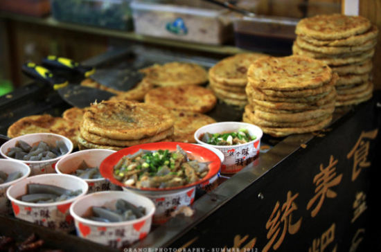 雞豆涼粉和粑粑 雞豆涼粉和粑粑